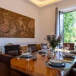 Duomo 7 Min - Historic Luxury 3 Bedrooms With Parking Milan