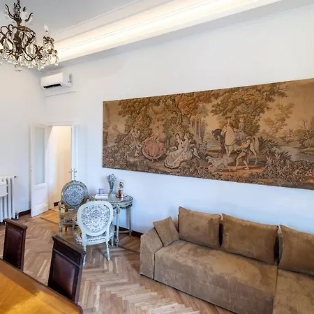 Appartamento Duomo 7 Min - Historic Luxury 3 Bedrooms With Parking