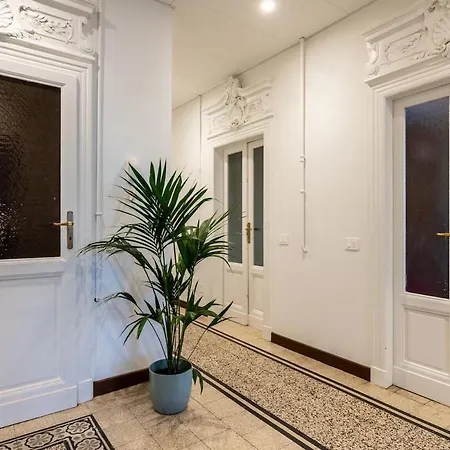 Duomo 7 Min - Historic Luxury 3 Bedrooms With Parking Appartamento Milano